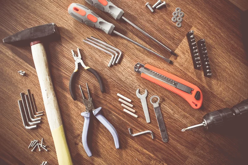 Choisir ses armes : les outils de peinture qui font la différence