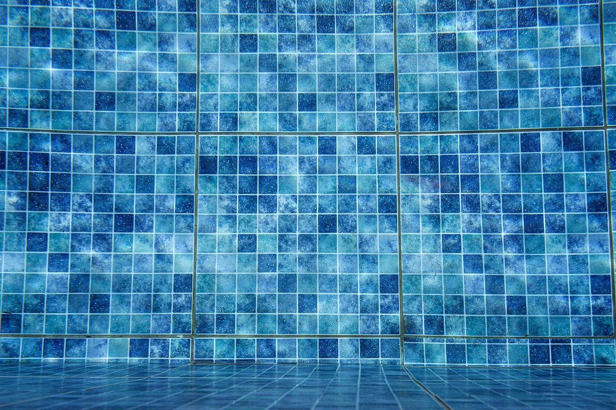 Comment poser du jonc de mer sur carrelage sans regret ?