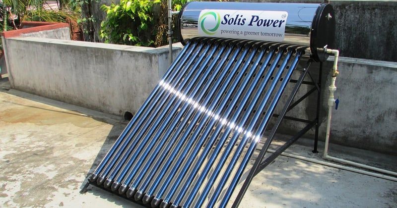 Transformez votre ballon électrique en chauffe-eau solaire avec ce kit malin
